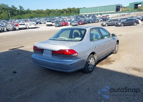2002 Honda Accord 2.3 Lx из США, поврежденный, VIN 1HGCG65592A024313